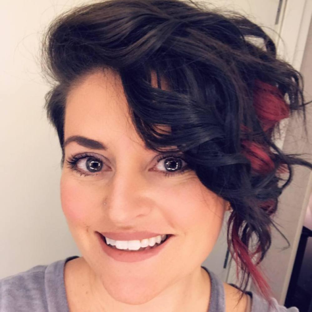 Meet your Posher, Leslie